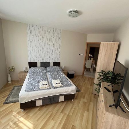 Relaxap Zalakaros Lägenhet Exteriör bild