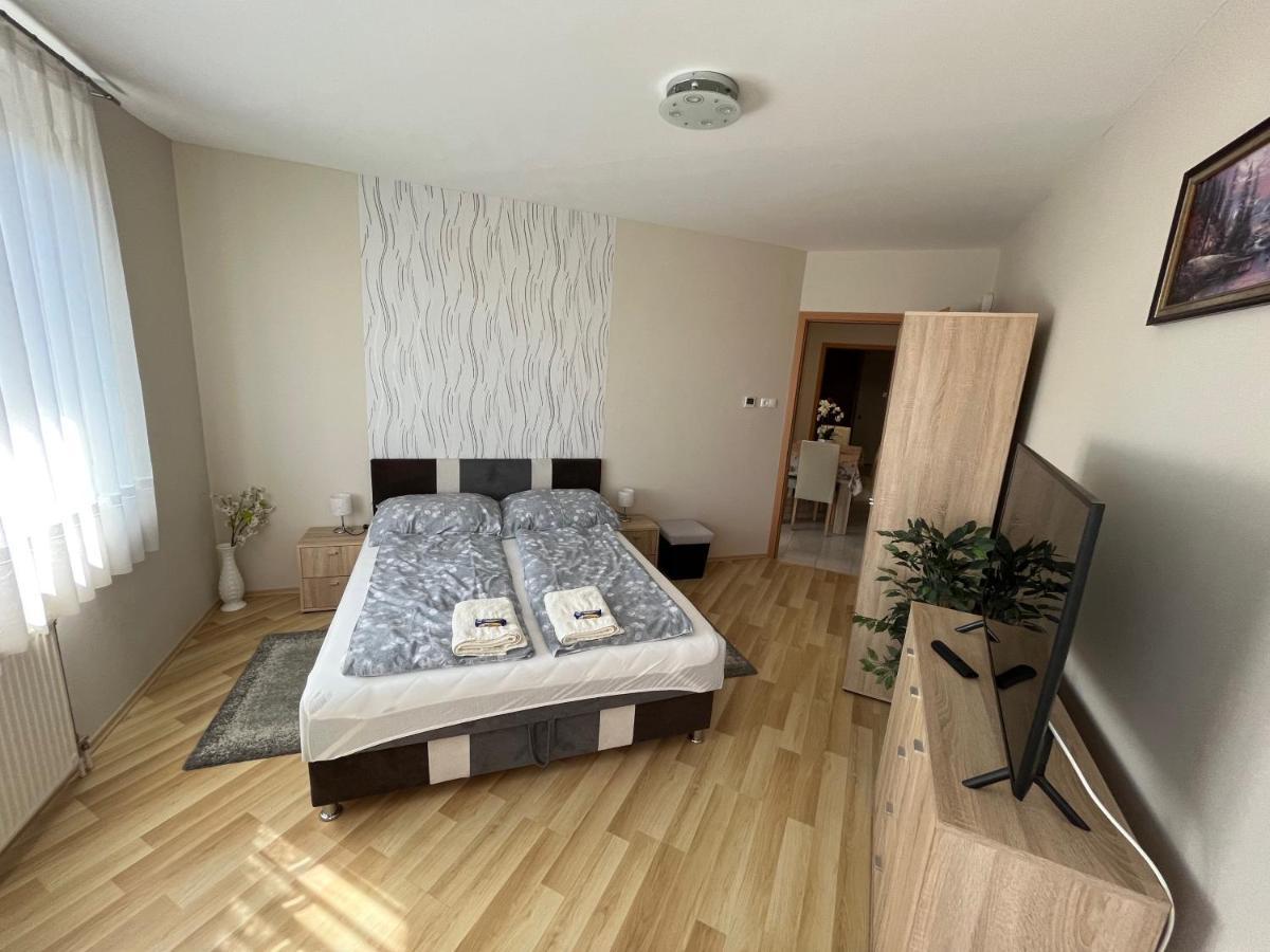 Relaxap Zalakaros Lägenhet Exteriör bild